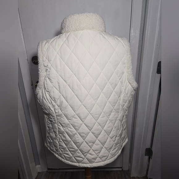 Calvin Klein Beige Color Diamond Quilt With Sherpa Zip Up Vest Sz 2X - Picture 8 of 10